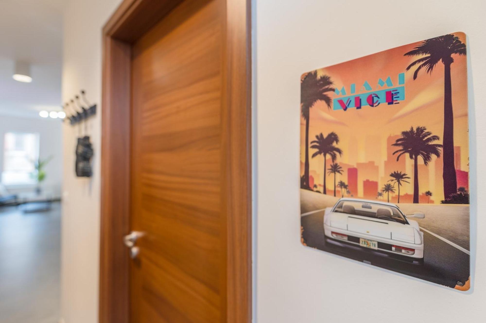 Miami Vice Apartment With Balcony Budapest Exterior foto